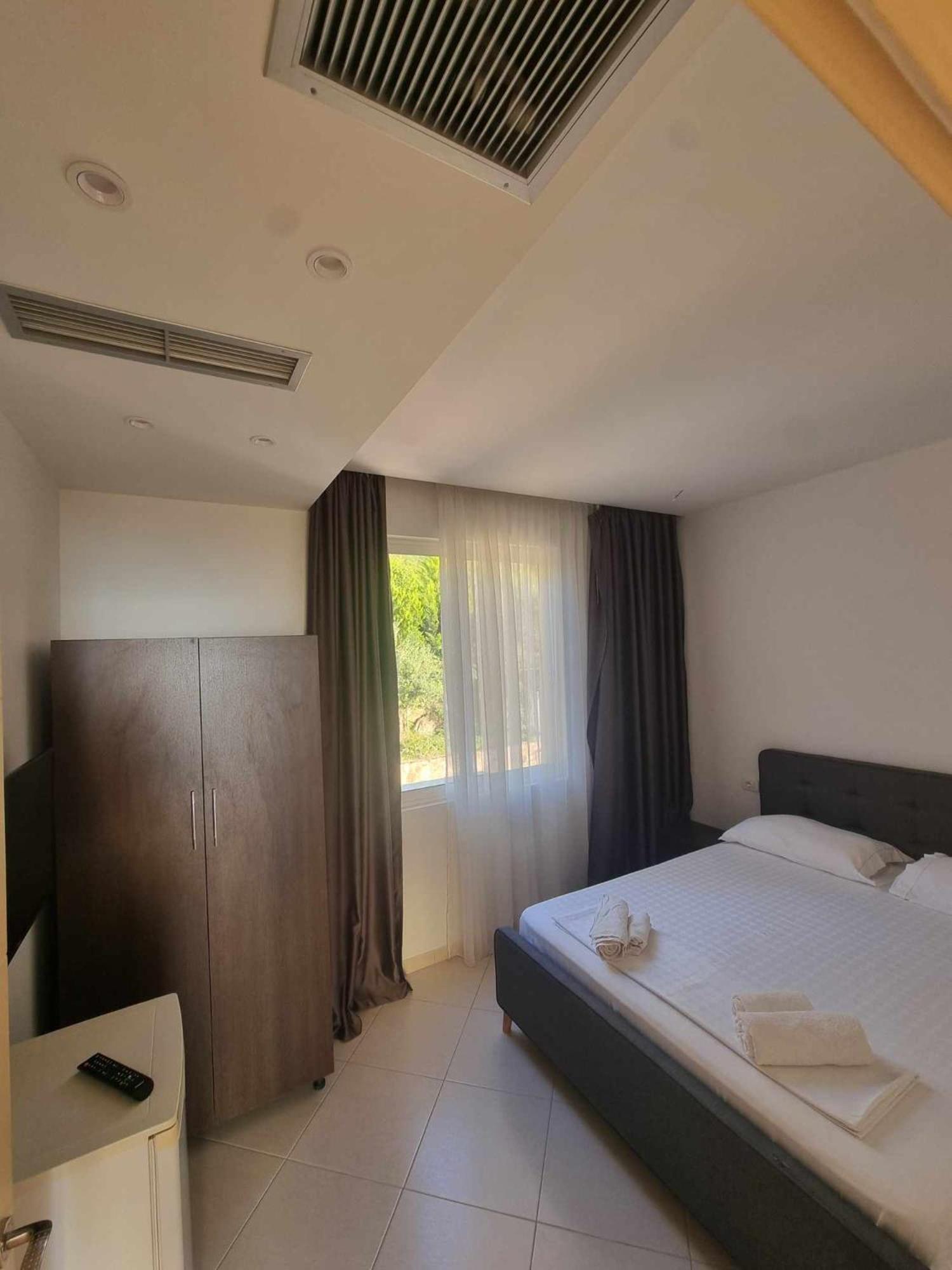 Hotel Ble Ble Vlorë Exterior foto